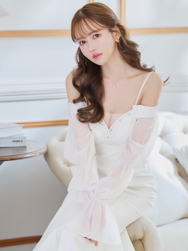 ホワイト モデル：ゆめ　身長：160cm　着用サイズ：Sサイズ