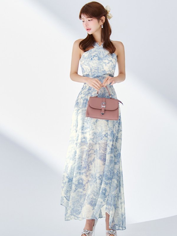 ブルー モデル：まりん　身長：164cm　着用サイズ：Sサイズ