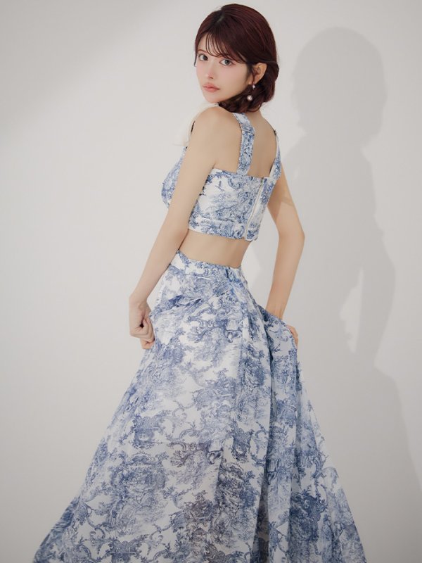 ホワイトネイビー モデル：まりん　身長：164cm　着用サイズ：Sサイズ