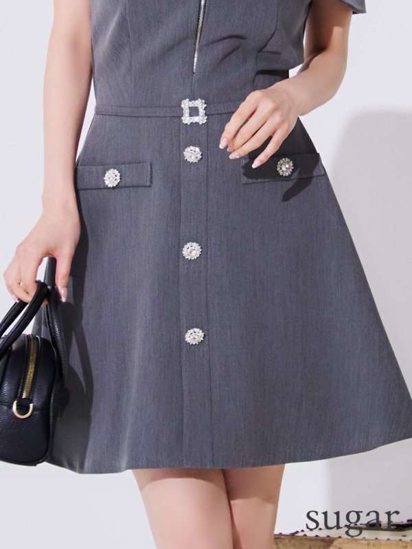 グレー モデル：ももか　身長：156cm　着用サイズ：Sサイズ