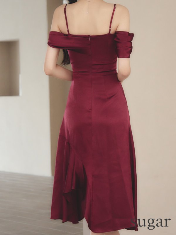 ワインレッド モデル：まおちゃる　身長：158cm　着用サイズ：Sサイズ