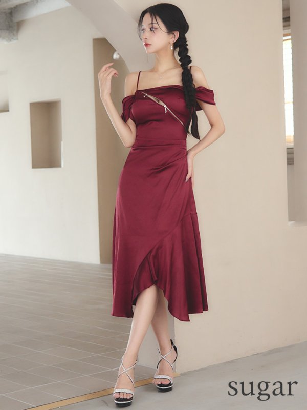 ワインレッド モデル：まおちゃる　身長：158cm　着用サイズ：Sサイズ