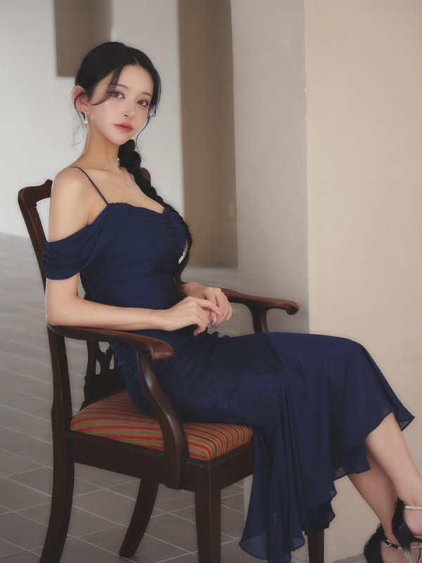 ネイビー　モデル：まおちゃる　身長：158cm　着用サイズ：Sサイズ