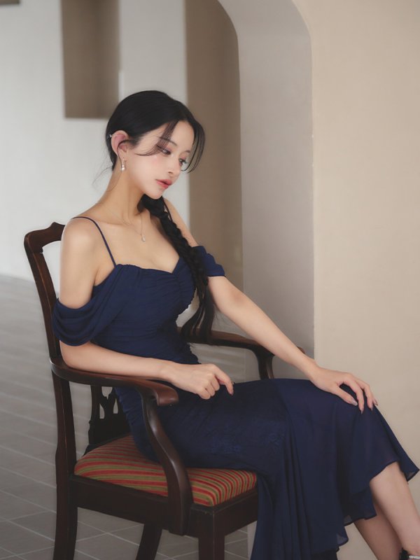 ネイビー　モデル：まおちゃる　身長：158cm　着用サイズ：Sサイズ