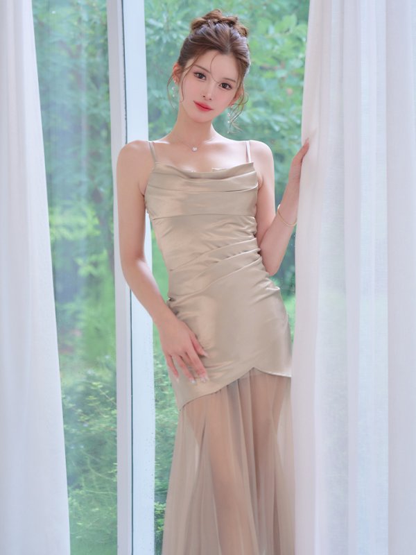 シャンパンゴールド　モデル：あっすん　身長：164cm　着用サイズ：Sサイズ