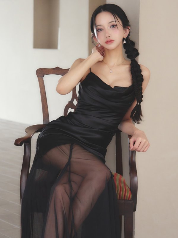 ブラック　モデル：まおちゃる　身長：158cm　着用サイズ：Sサイズ