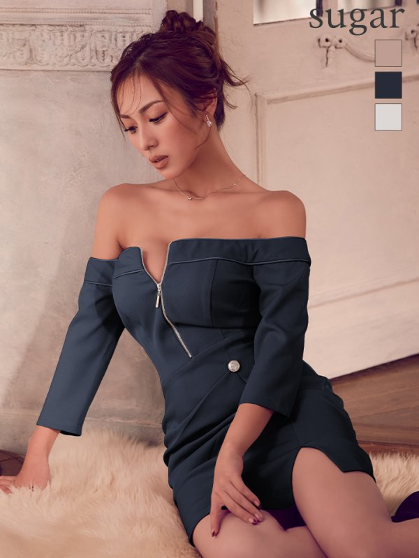 ネイビー　モデル：カレン　身長：165cm　着用サイズ：Sサイズ