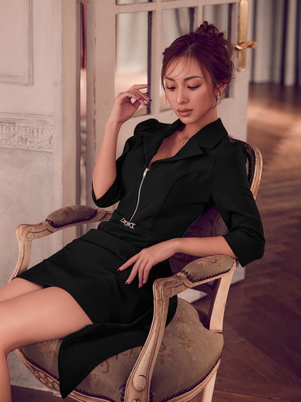 ブラック モデル：カレン　身長：165cm　着用サイズ：Sサイズ