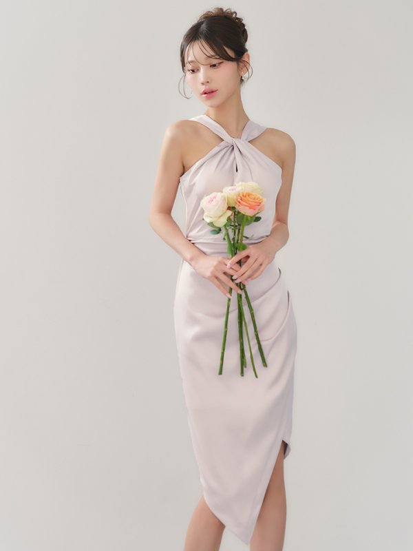 ピンクベージュ　モデル：るりぴ　身長：165cm　着用サイズ：Sサイズ