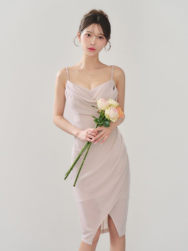 ピンク　モデル：るりぴ　身長：165cm　着用サイズ：Sサイズ