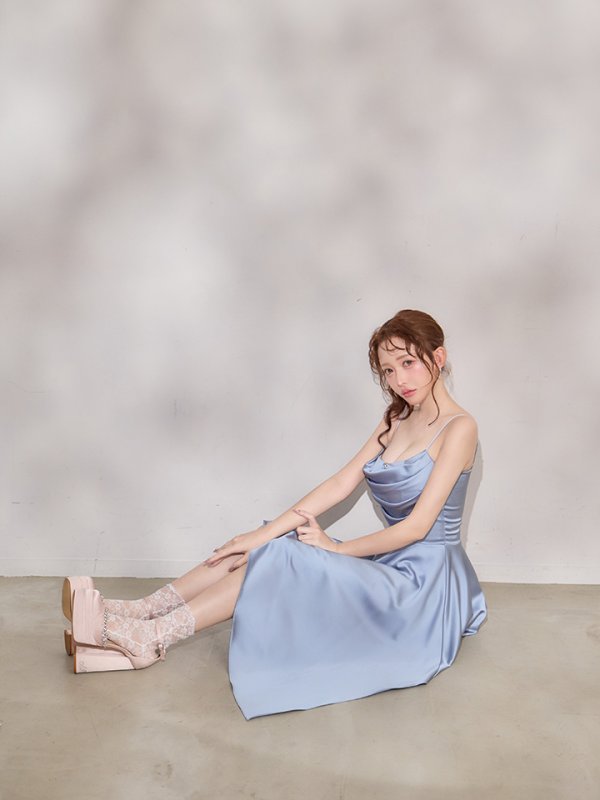 ブルー モデル：りな　身長：160cm　着用サイズ：Sサイズ