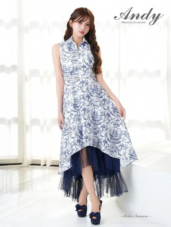 ホワイトxネイビー　モデル：七瀬みほ　身長：162cm　着用サイズ：Sサイズ