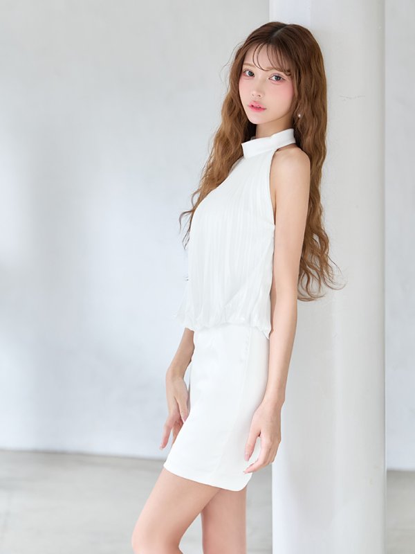 ホワイト モデル：るりぴ　身長：165cm　着用サイズ：Sサイズ