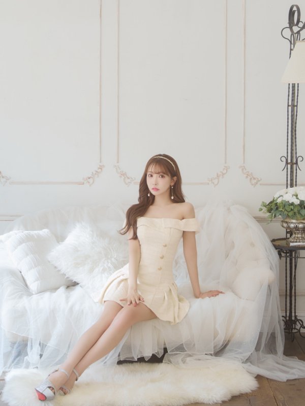 画像15: XSサイズあり【PURESS/ピュアレス】アシンメトリー/ オフショルダー/ ボタン/ フリル/ フレア/ ミニドレス/ キャバドレス[OF5] (15)