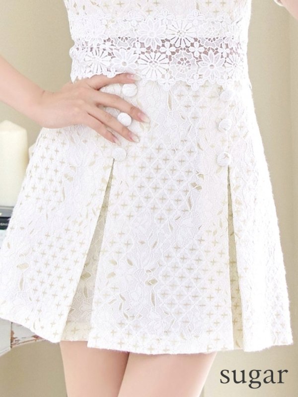 画像11: XS-Lサイズあり【Donia Quinn / ドニアクイーン】 総レース/ バストカット/ 袖あり/ パフスリーブ/ ボタンデザイン/ ボックスプリーツ/ ミニドレス/ キャバドレス[OF05] (11)