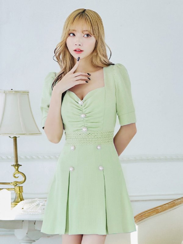 画像30: XSサイズあり【Donia Quinn / ドニアクイーン】 パールボタン/ バストギャザー/ パフスリーブ/ 袖あり/ 半袖/ ボックスプリーツ/ Aライン/ フレア/ ミニドレス/ キャバドレス[OF05] (30)