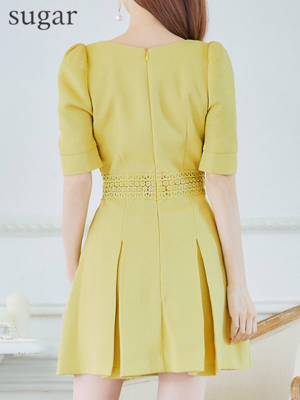 画像9: XSサイズあり【Donia Quinn / ドニアクイーン】 パールボタン/ バストギャザー/ パフスリーブ/ 袖あり/ 半袖/ ボックスプリーツ/ Aライン/ フレア/ ミニドレス/ キャバドレス[OF05] (9)