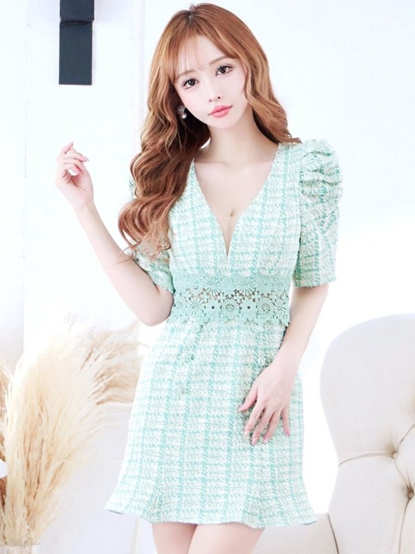 画像2: XS-Lサイズあり【Donia Quinn / ドニアクイーン】 チェックツイード/ フラワーレース/ 袖あり/ 半袖/ パフスリーブ/ マーメイド/ ミニドレス/ キャバドレス[OF05] (2)