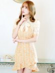 画像2: XS-Lサイズあり【Donia Quinn / ドニアクイーン】 リボンネック/  チェックツイード/ 半袖/ 袖あり/ パフスリーブ/ レース切替/ マーメイド/ ミニドレス/ キャバドレス[OF05] (2)