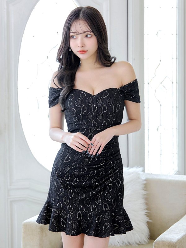 ブラックベージュ モデル:ぴょな 身長:160cm 着用サイズ:8号(Sサイズ)