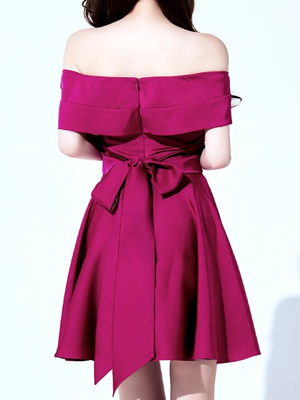 マゼンタ モデル：ゆめ　身長：160cm　着用サイズ：8号(Sサイズ)