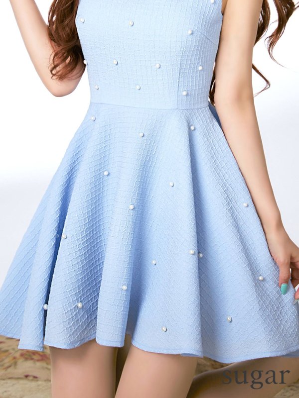 パウダーブルー モデル:真優川咲 身長:158cm:8号(Sサイズ)