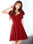 ダークレッド　モデル：真優川咲　身長：158cm　着用サイズ：8号(Sサイズ)