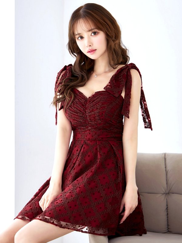 ワイン　モデル：ゆめ　身長：160cm　着用サイズ：8号(Sサイズ)