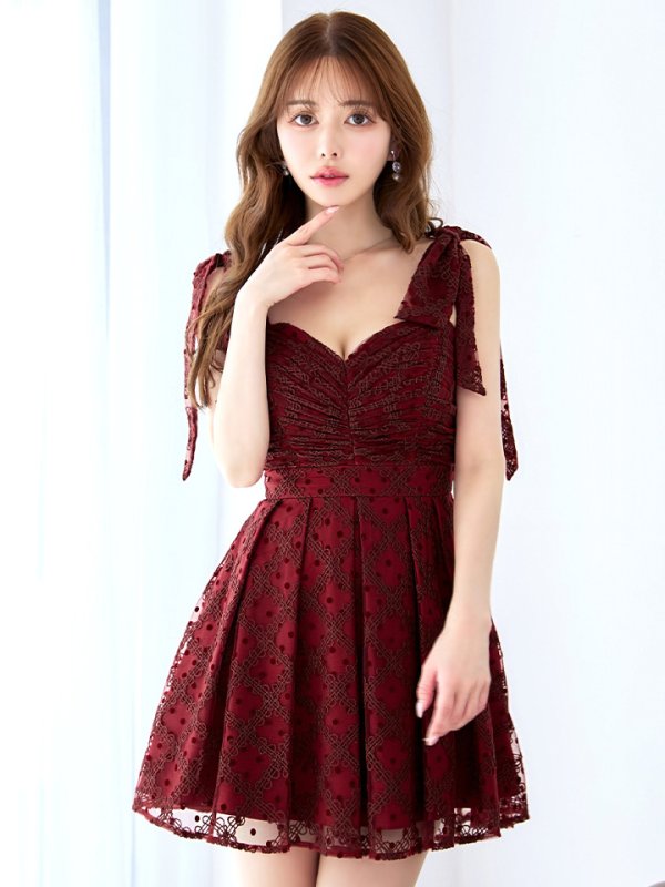 ワイン　モデル：ゆめ　身長：160cm　着用サイズ：8号(Sサイズ)