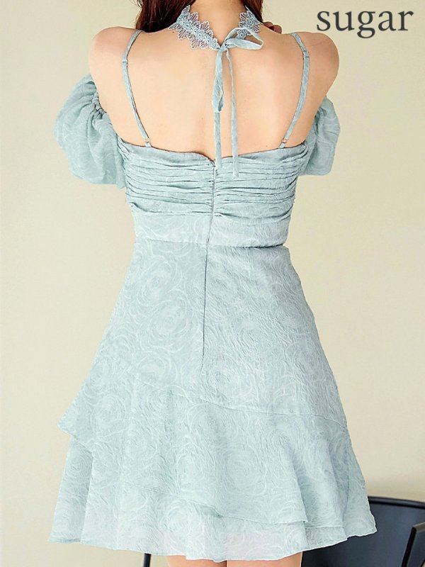 ダスティーミント　 モデル：真優川咲　身長：159cm　着用サイズ：8号(Sサイズ)