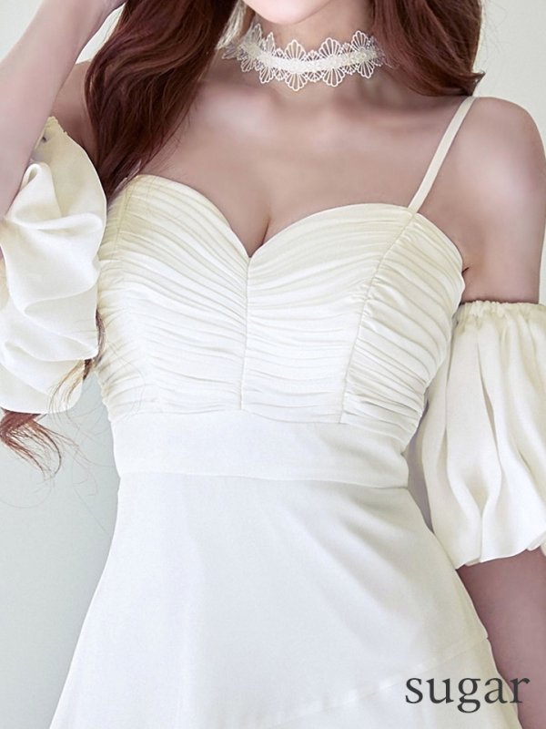 アイボリー　モデル：真優川咲　身長：158cm　着用サイズ：8号(Sサイズ)