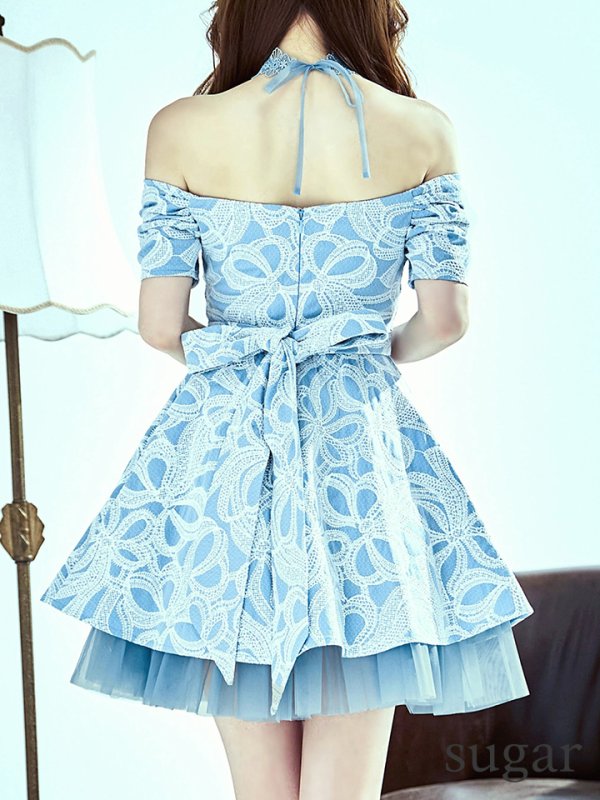 パウダーブルー　 モデル：モデル：ゆめ　身長：160cm　着用サイズ：8号(Sサイズ)