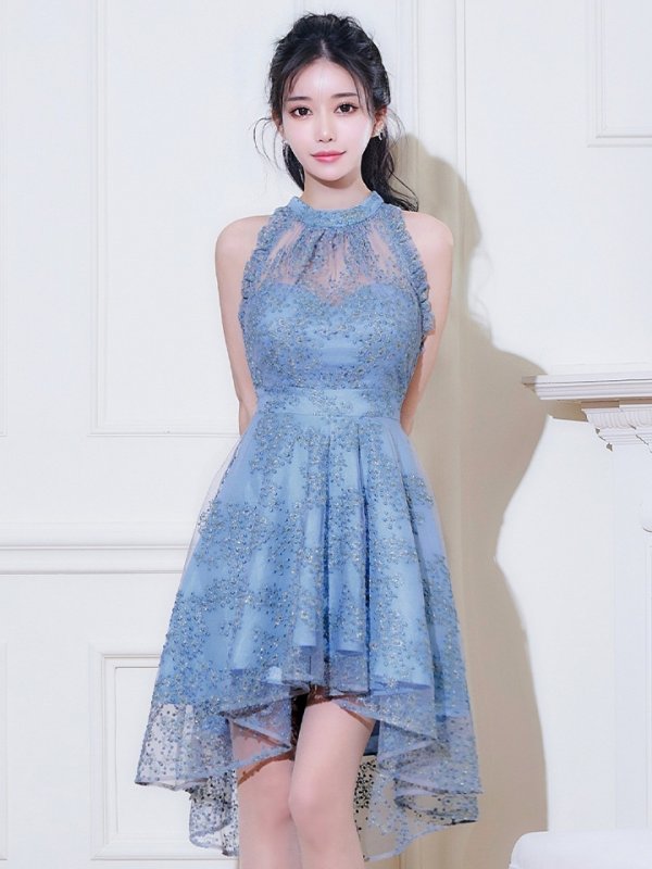 スモーキーブルー　モデル：ゆりお　身長：165cm　着用サイズ：8号(Sサイズ)