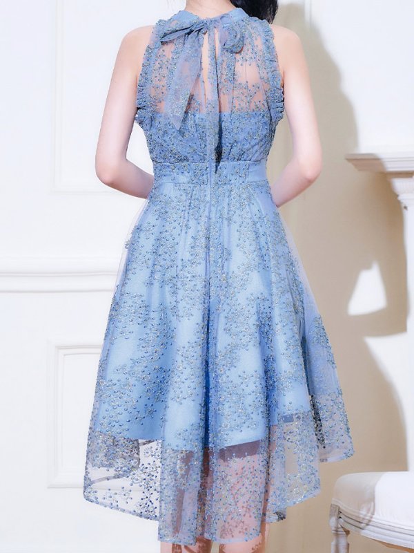 スモーキーブルー　モデル：ゆりお　身長：165cm　着用サイズ：8号(Sサイズ)