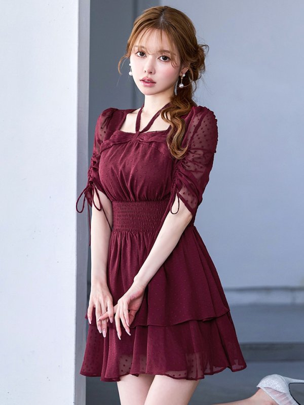 バーガンディ モデル：ゆめ　身長：160cm　着用サイズ：7号(Sサイズ)