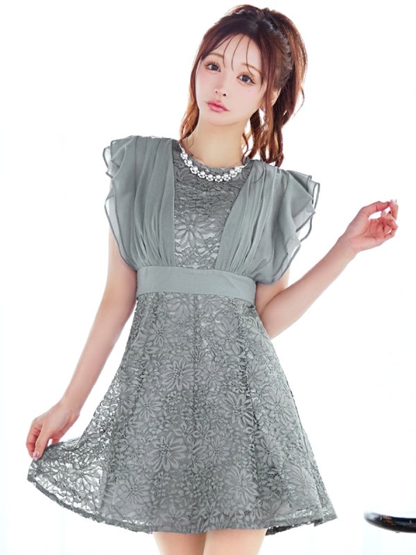 ブルーグレー　モデル：真優川咲　身長：158cm　着用サイズ：8号(Sサイズ)