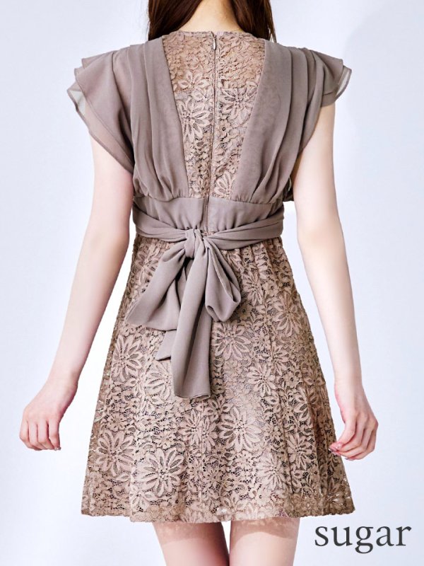 モーヴ　モデル：ゆめ　身長：160cm　着用サイズ：8号(Sサイズ)