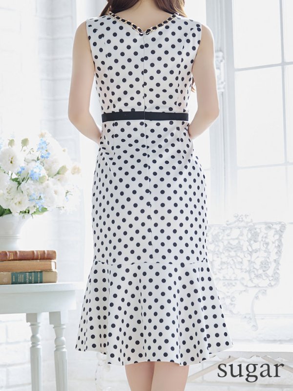 画像15: 【VELIQUE/ヴェリーク】ドットプリント/ 水玉/ チェーン/ カットアウト/ ノースリーブ/ マーメイド/ ひざ丈/ ミディアムドレス/ キャバドレス【HC02】 (15)