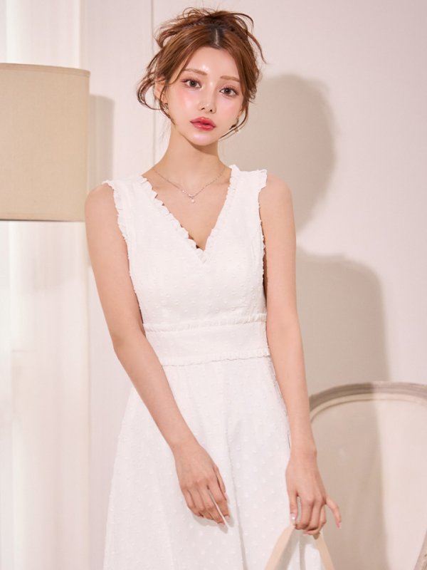 ホワイト　モデル：真優川咲　身長：158cm　着用サイズ：Sサイズ