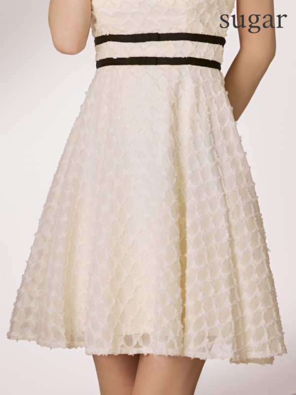 オフベージュ モデル：ゆめ　身長：160cm　着用サイズ：Sサイズ