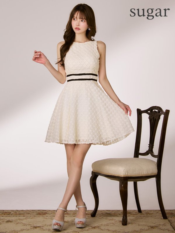 オフベージュ モデル：ゆめ　身長：160cm　着用サイズ：Sサイズ