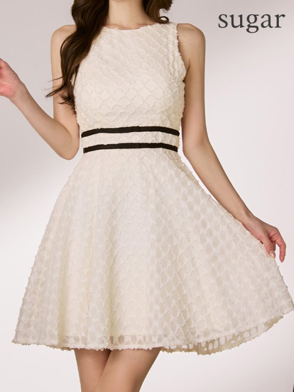 オフベージュ モデル：ゆめ　身長：160cm　着用サイズ：Sサイズ