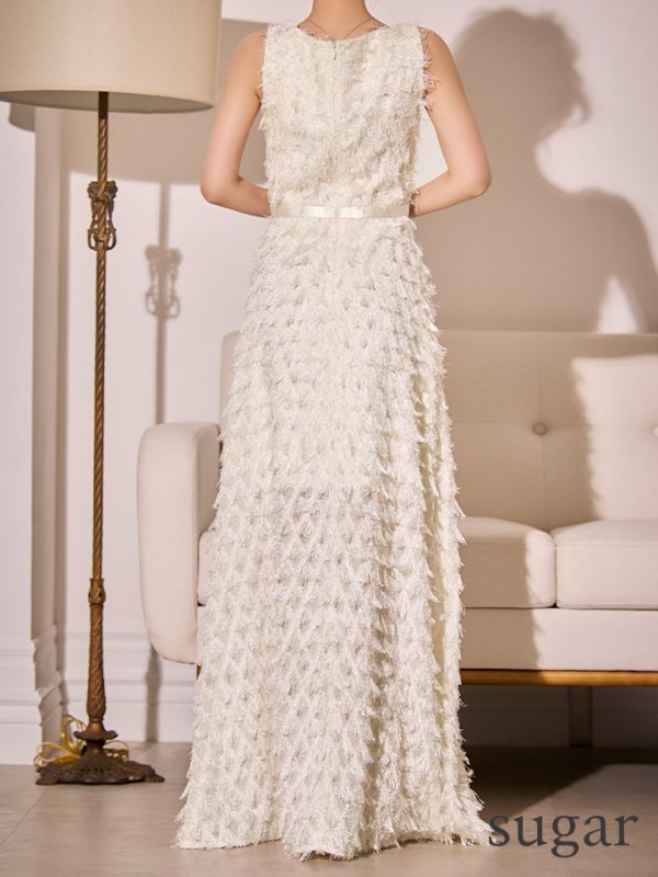 ホワイト　モデル：ももか　身長：156cm　着用サイズ：Sサイズ