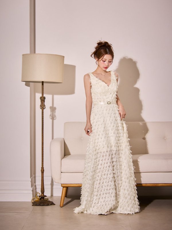 ホワイト　モデル：ももか　身長：156cm　着用サイズ：Sサイズ