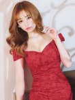 ダークレッド モデル：真優川咲　身長：158cm:8号(Sサイズ)