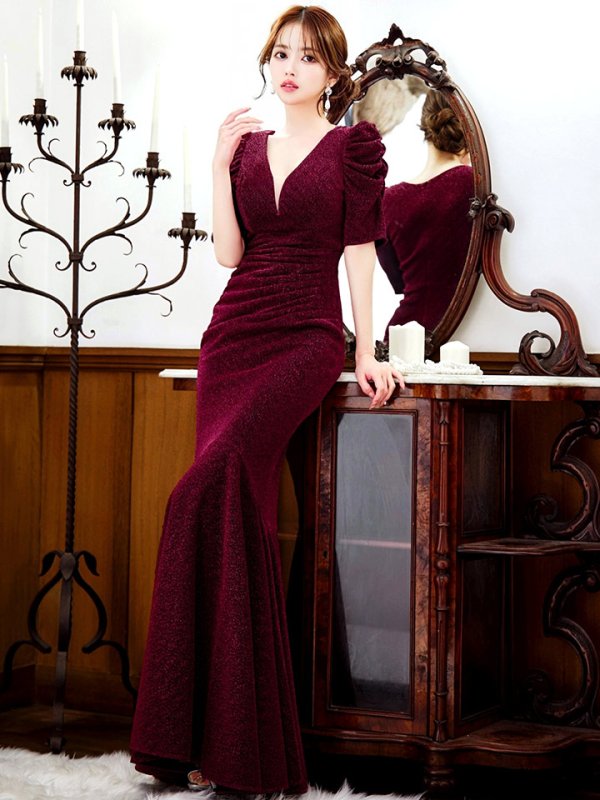 ブラックバーガンディ モデル:ゆめ 身長:160cm 着用サイズ:8号(Sサイズ)