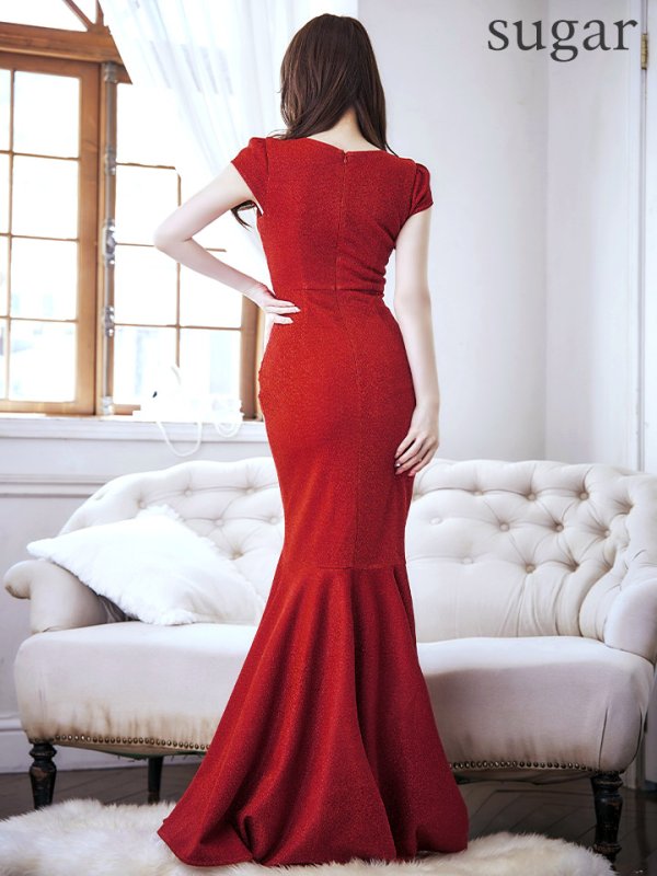 ダークレッド モデル:ゆめ 身長:160cm 着用サイズ:8号(Sサイズ)