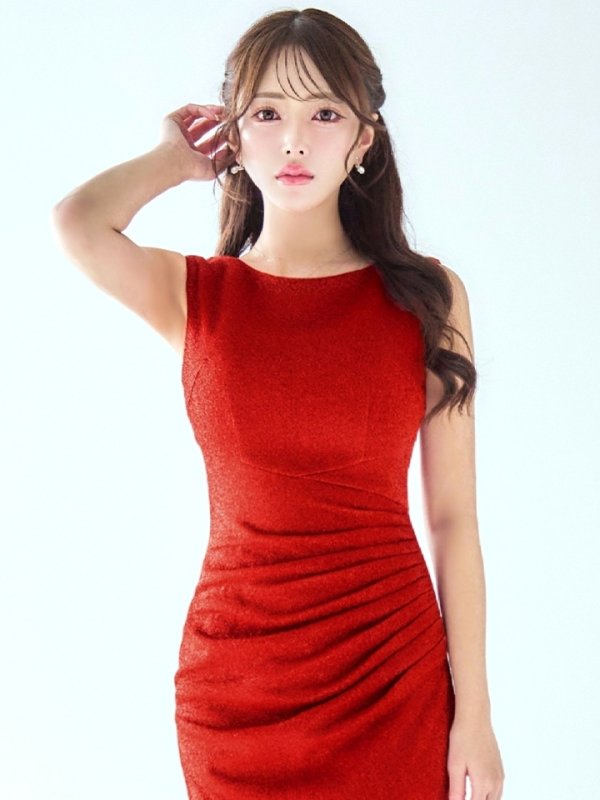 ダークレッド モデル：りな　身長：160cm:8号(Sサイズ)