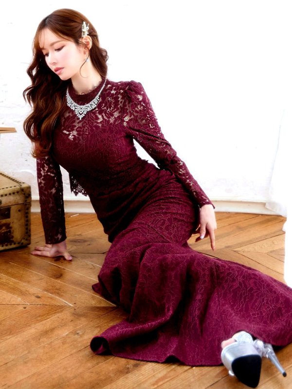 バーガンディ モデル:ゆめ 身長:160cm 着用サイズ:8号(Sサイズ)