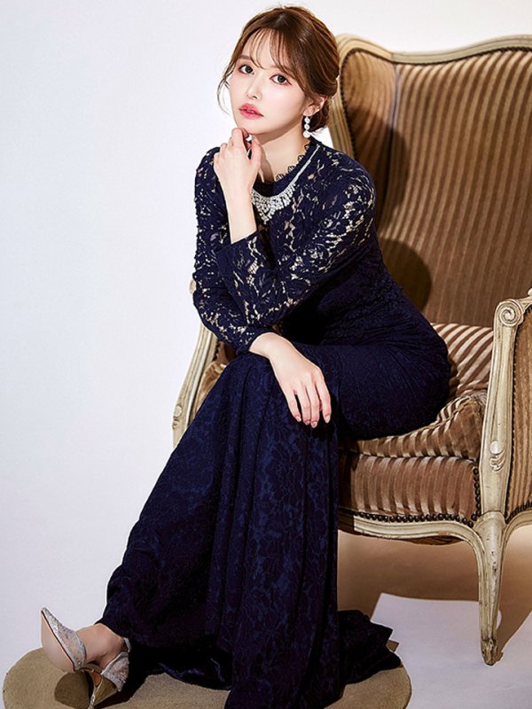 ネイビー モデル:ゆめ 身長:160cm 着用サイズ:8号(Sサイズ)